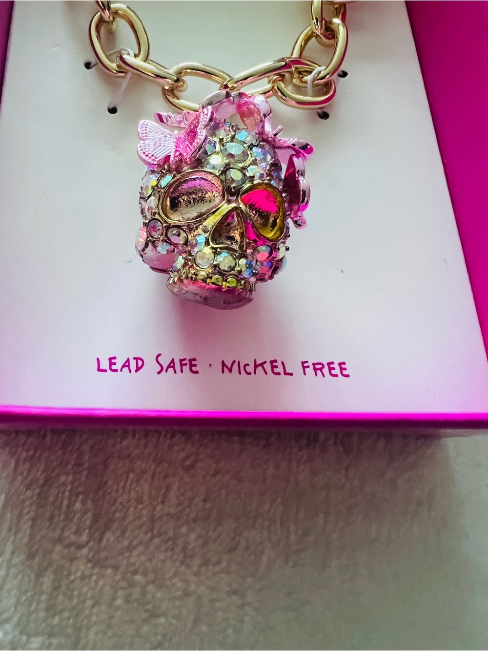 BNWT  Betsey Johnson Halloween Pink
Butterfly Skull Necklace - Picture 2 of 6